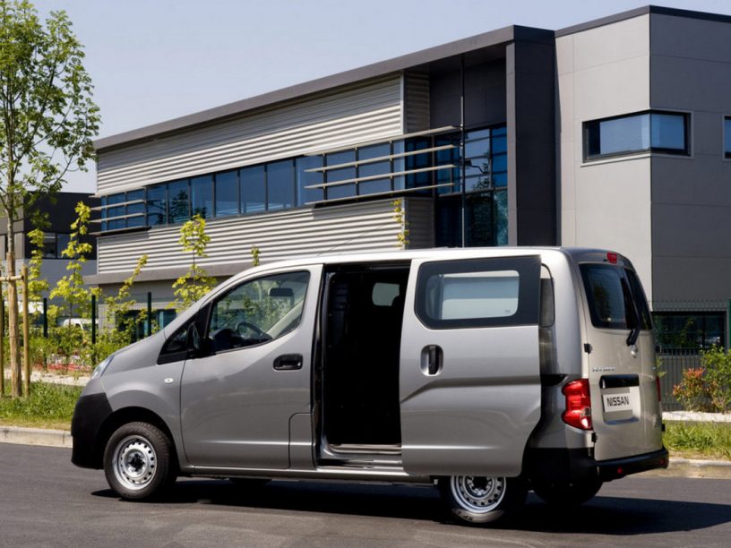 Veicoli commerciali Nissan NV200 Bus